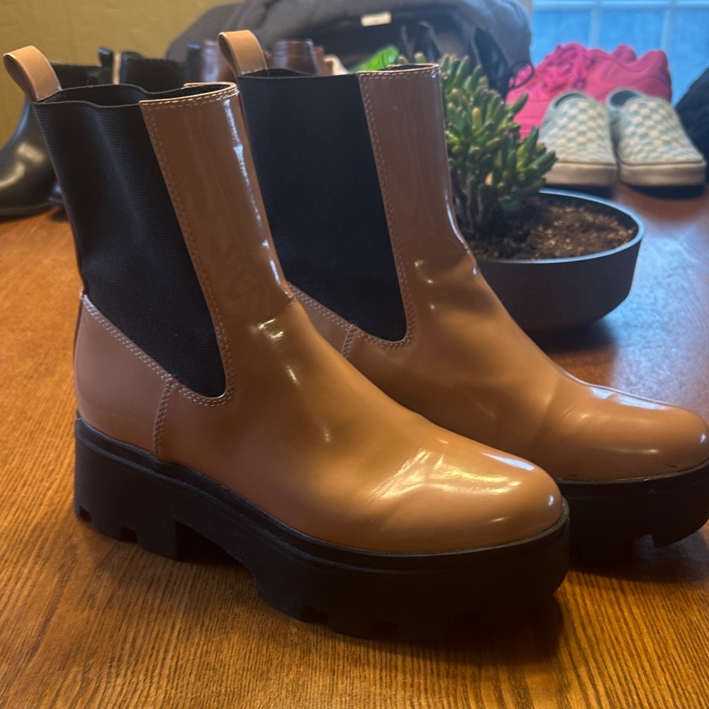Stylish Tan Ankle Boots for Women, 9.5M